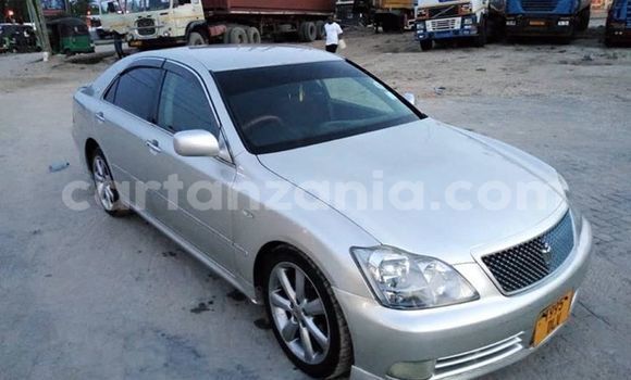 Nunua Ilio tumika Toyota Crown Fedha Gari ndani ya Dar es Salaam nchini Dar es Salaam Nunua Ilio tumika Toyota Crown Fedha Gari ndani ya Dar es Salaam nchini Dar es Salaam