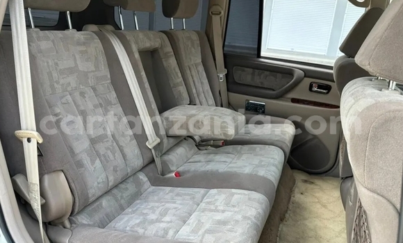 Buy Used Toyota Land Cruiser White Car in Dar es Salaam in Dar es Salaam Buy Used Toyota Land Cruiser White Car in Dar es Salaam in Dar es Salaam
