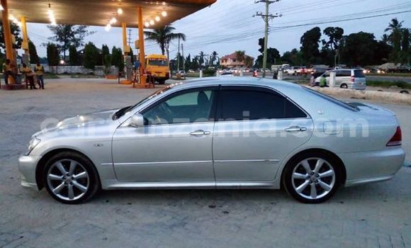 Nunua Ilio tumika Toyota Crown Fedha Gari ndani ya Dar es Salaam nchini Dar es Salaam Nunua Ilio tumika Toyota Crown Fedha Gari ndani ya Dar es Salaam nchini Dar es Salaam