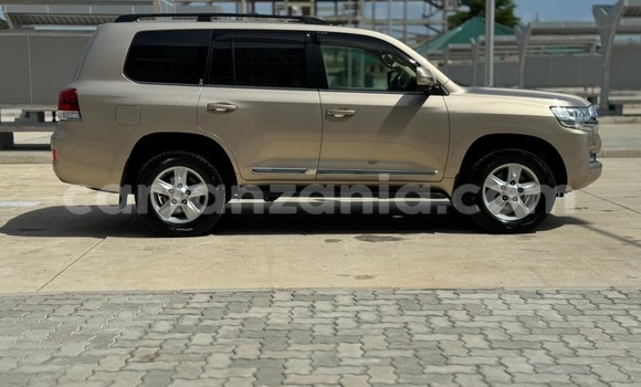 Buy Import Toyota Land Cruiser Beige Car in Dar es Salaam in Dar es Salaam Buy Import Toyota Land Cruiser Beige Car in Dar es Salaam in Dar es Salaam