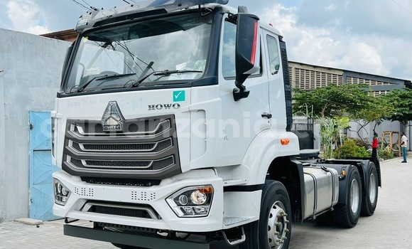 Nunua Imported DAF CF Nyeupe Lori ndani ya Dar es Salaam nchini Dar es Salaam Nunua Imported DAF CF Nyeupe Lori ndani ya Dar es Salaam nchini Dar es Salaam
