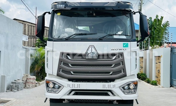 Nunua Imported DAF CF Nyeupe Lori ndani ya Dar es Salaam nchini Dar es Salaam Nunua Imported DAF CF Nyeupe Lori ndani ya Dar es Salaam nchini Dar es Salaam