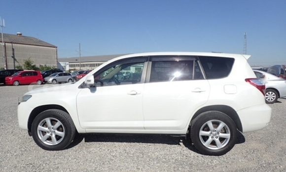 Nunua Imported Toyota Vanguard Nyeupe Gari ndani ya Dar es Salaam nchini Dar es Salaam Nunua Imported Toyota Vanguard Nyeupe Gari ndani ya Dar es Salaam nchini Dar es Salaam