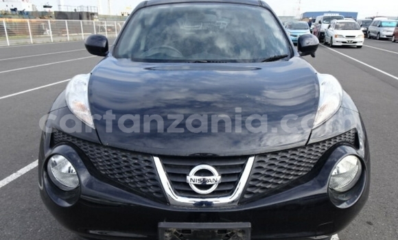 Nunua Imported Nissan Juke Nyeusi Gari ndani ya Dar es Salaam nchini Dar es Salaam