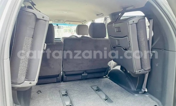 Nunua Imported Toyota Land Cruiser Prado Fedha Gari ndani ya Dar es Salaam nchini Dar es Salaam Nunua Imported Toyota Land Cruiser Prado Fedha Gari ndani ya Dar es Salaam nchini Dar es Salaam