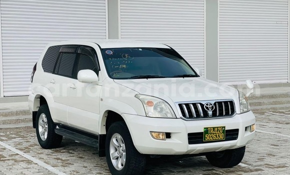 Buy Import Toyota Land Cruiser Prado White Car in Dar es Salaam in Dar es Salaam Buy Import Toyota Land Cruiser Prado White Car in Dar es Salaam in Dar es Salaam