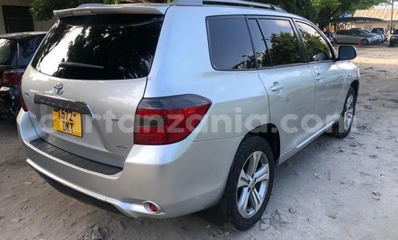 Nunua Ilio tumika Toyota Kluger Fedha Gari ndani ya Dar es Salaam nchini Dar es Salaam Nunua Ilio tumika Toyota Kluger Fedha Gari ndani ya Dar es Salaam nchini Dar es Salaam