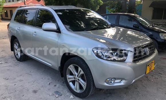 Nunua Ilio tumika Toyota Kluger Fedha Gari ndani ya Dar es Salaam nchini Dar es Salaam Nunua Ilio tumika Toyota Kluger Fedha Gari ndani ya Dar es Salaam nchini Dar es Salaam