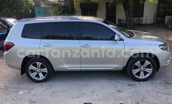 Nunua Ilio tumika Toyota Kluger Fedha Gari ndani ya Dar es Salaam nchini Dar es Salaam Nunua Ilio tumika Toyota Kluger Fedha Gari ndani ya Dar es Salaam nchini Dar es Salaam