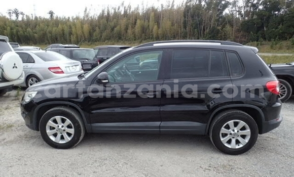 Nunua Imported Volkswagen Tiguan Nyeusi Gari ndani ya Dar es Salaam nchini Dar es Salaam Nunua Imported Volkswagen Tiguan Nyeusi Gari ndani ya Dar es Salaam nchini Dar es Salaam
