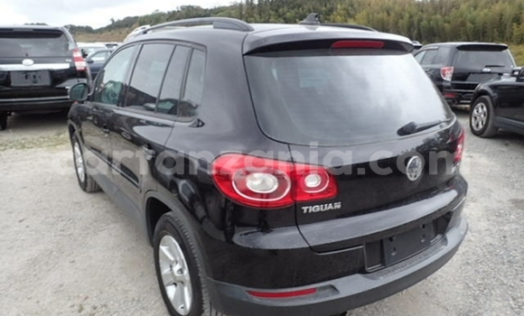 Nunua Imported Volkswagen Tiguan Nyeusi Gari ndani ya Dar es Salaam nchini Dar es Salaam Nunua Imported Volkswagen Tiguan Nyeusi Gari ndani ya Dar es Salaam nchini Dar es Salaam