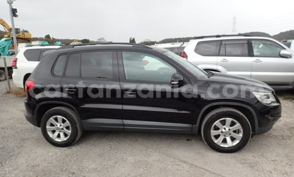 Nunua Imported Volkswagen Tiguan Nyeusi Gari ndani ya Dar es Salaam nchini Dar es Salaam Nunua Imported Volkswagen Tiguan Nyeusi Gari ndani ya Dar es Salaam nchini Dar es Salaam