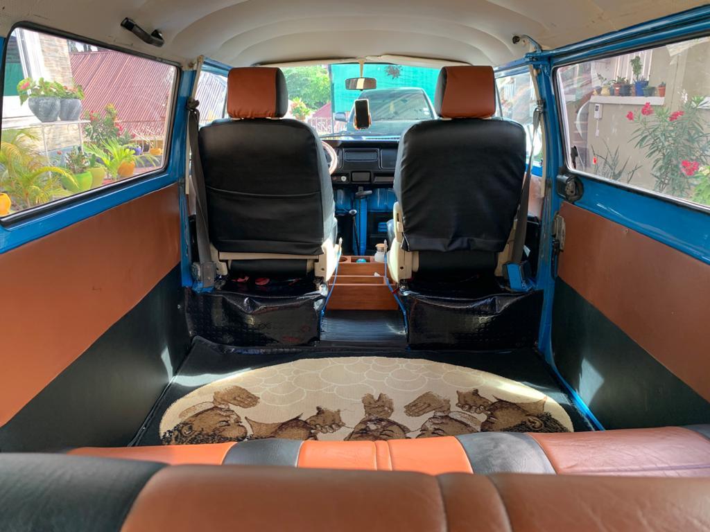 Buy used volkswagen transporter green car in dar es salaam in dar