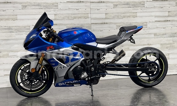 Nunua Ilio tumika Suzuki GSX Bluu Bike ndani ya Biharamulo nchini Kagera Nunua Ilio tumika Suzuki GSX Bluu Bike ndani ya Biharamulo nchini Kagera