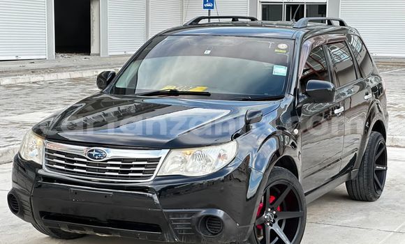 Nunua Ilio tumika Subaru Forester Nyeusi Gari ndani ya Dar es Salaam nchini Dar es Salaam
