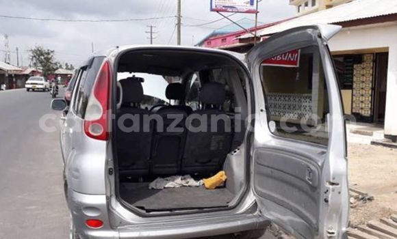 Nunua Ilio tumika Toyota FunCargo Fedha Gari ndani ya Dar es Salaam nchini Dar es Salaam Nunua Ilio tumika Toyota FunCargo Fedha Gari ndani ya Dar es Salaam nchini Dar es Salaam