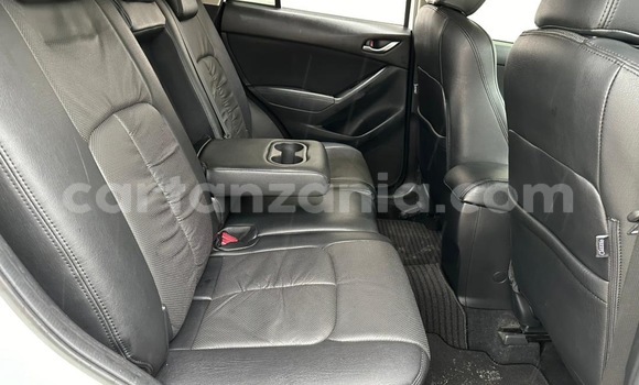 Nunua Imported Mazda CX-5 Nyeupe Gari ndani ya Dar es Salaam nchini Dar es Salaam Nunua Imported Mazda CX-5 Nyeupe Gari ndani ya Dar es Salaam nchini Dar es Salaam