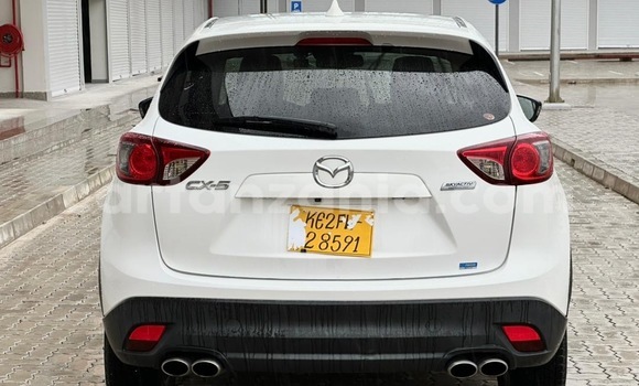 Nunua Imported Mazda CX-5 Nyeupe Gari ndani ya Dar es Salaam nchini Dar es Salaam Nunua Imported Mazda CX-5 Nyeupe Gari ndani ya Dar es Salaam nchini Dar es Salaam