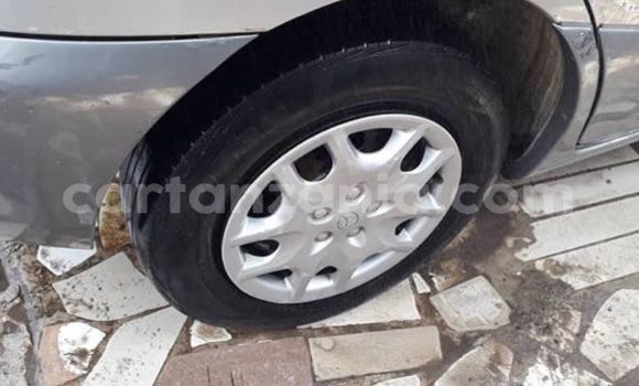 Nunua Ilio tumika Toyota FunCargo Fedha Gari ndani ya Dar es Salaam nchini Dar es Salaam Nunua Ilio tumika Toyota FunCargo Fedha Gari ndani ya Dar es Salaam nchini Dar es Salaam
