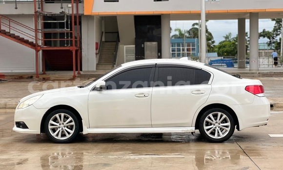 Nunua Ilio tumika Subaru Legacy Nyeupe Gari ndani ya Dar es Salaam nchini Dar es Salaam Nunua Ilio tumika Subaru Legacy Nyeupe Gari ndani ya Dar es Salaam nchini Dar es Salaam