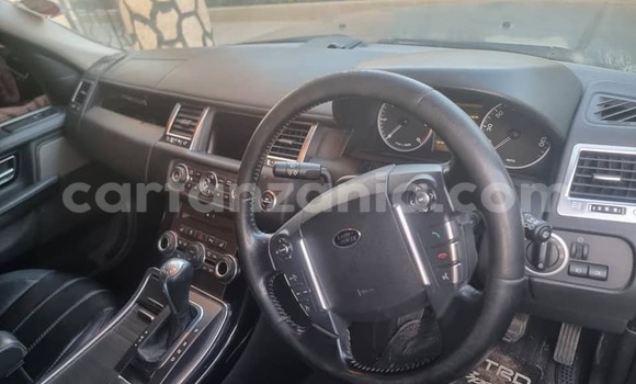 Nunua Ilio tumika Range Rover Range Rover Nyeusi Gari ndani ya Biharamulo nchini Kagera Nunua Ilio tumika Range Rover Range Rover Nyeusi Gari ndani ya Biharamulo nchini Kagera