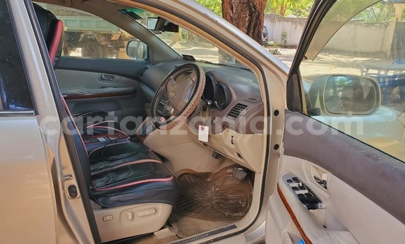 Nunua Ilio tumika Toyota Harrier Nyeusi Gari ndani ya Bagamoyo nchini Pwani Nunua Ilio tumika Toyota Harrier Nyeusi Gari ndani ya Bagamoyo nchini Pwani