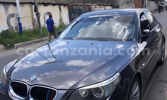 Nunua Ilio tumika BMW 5–Series Nyeusi Gari ndani ya Bariadi nchini Simiyu Nunua Ilio tumika BMW 5–Series Nyeusi Gari ndani ya Bariadi nchini Simiyu