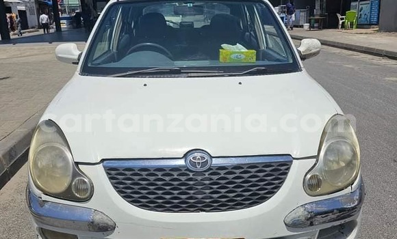 Nunua Ilio tumika Toyota Vitz Nyeupe Gari ndani ya Biharamulo nchini Kagera Nunua Ilio tumika Toyota Vitz Nyeupe Gari ndani ya Biharamulo nchini Kagera