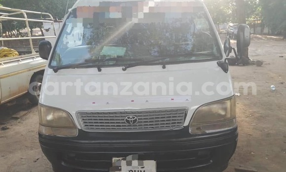 Nunua Ilio tumika Toyota HiAce Nyeupe Lori ndani ya Bariadi nchini Simiyu Nunua Ilio tumika Toyota HiAce Nyeupe Lori ndani ya Bariadi nchini Simiyu