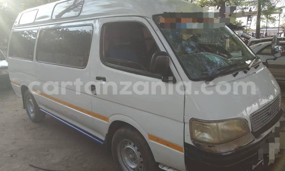 Nunua Ilio tumika Toyota HiAce Nyeupe Lori ndani ya Bariadi nchini Simiyu Nunua Ilio tumika Toyota HiAce Nyeupe Lori ndani ya Bariadi nchini Simiyu