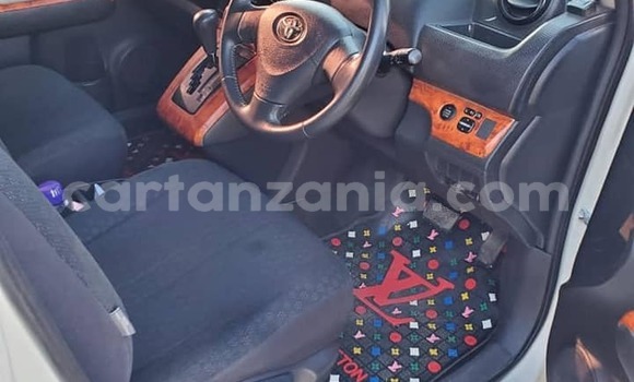 Nunua Ilio tumika Toyota Corolla Rumion Nyeupe Gari ndani ya Bariadi nchini Simiyu Nunua Ilio tumika Toyota Corolla Rumion Nyeupe Gari ndani ya Bariadi nchini Simiyu