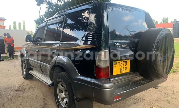 Nunua Ilio tumika Toyota Prado Nyeusi Gari ndani ya Bahi nchini Dodoma Nunua Ilio tumika Toyota Prado Nyeusi Gari ndani ya Bahi nchini Dodoma
