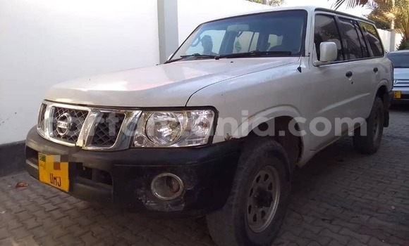 Nunua Ilio tumika Nissan Patrol Nyingine Gari ndani ya Buhigwe nchini Kigoma Nunua Ilio tumika Nissan Patrol Nyingine Gari ndani ya Buhigwe nchini Kigoma