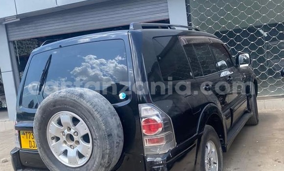 Nunua Ilio tumika Mitsubishi Pajero Nyeusi Gari ndani ya Bukene nchini Tabora Nunua Ilio tumika Mitsubishi Pajero Nyeusi Gari ndani ya Bukene nchini Tabora