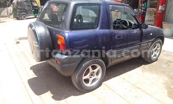Nunua Ilio tumika Toyota RAV4 Nyeusi Gari ndani ya Bariadi nchini Simiyu Nunua Ilio tumika Toyota RAV4 Nyeusi Gari ndani ya Bariadi nchini Simiyu