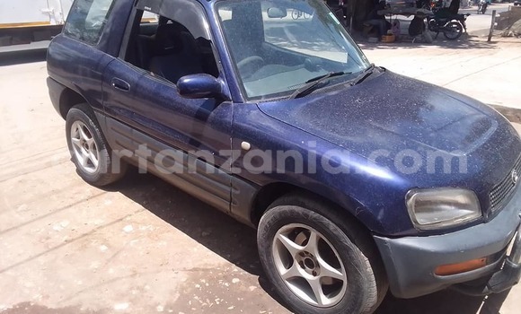 Nunua Ilio tumika Toyota RAV4 Nyeusi Gari ndani ya Bariadi nchini Simiyu Nunua Ilio tumika Toyota RAV4 Nyeusi Gari ndani ya Bariadi nchini Simiyu