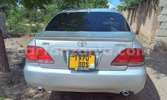 Nunua Ilio tumika Toyota Crown Nyingine Gari ndani ya Biharamulo nchini Kagera Nunua Ilio tumika Toyota Crown Nyingine Gari ndani ya Biharamulo nchini Kagera