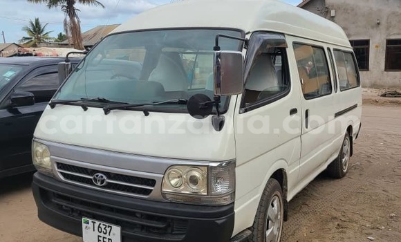 Buy Used Toyota Hiace White Car in Dar es Salaam in Dar es Salaam Buy Used Toyota Hiace White Car in Dar es Salaam in Dar es Salaam