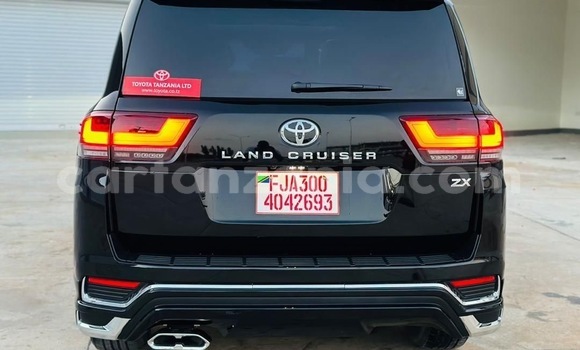 Nunua Imported Toyota Land Cruiser Nyeusi Gari ndani ya Dar es Salaam nchini Dar es Salaam Nunua Imported Toyota Land Cruiser Nyeusi Gari ndani ya Dar es Salaam nchini Dar es Salaam