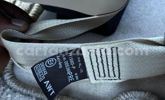 Nunua Imported Toyota Land Cruiser Nyeusi Gari ndani ya Dar es Salaam nchini Dar es Salaam Nunua Imported Toyota Land Cruiser Nyeusi Gari ndani ya Dar es Salaam nchini Dar es Salaam