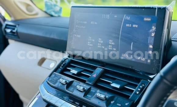 Nunua Imported Toyota Land Cruiser Nyeusi Gari ndani ya Dar es Salaam nchini Dar es Salaam Nunua Imported Toyota Land Cruiser Nyeusi Gari ndani ya Dar es Salaam nchini Dar es Salaam