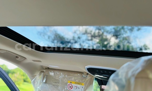 Nunua Imported Toyota Land Cruiser Nyeusi Gari ndani ya Dar es Salaam nchini Dar es Salaam Nunua Imported Toyota Land Cruiser Nyeusi Gari ndani ya Dar es Salaam nchini Dar es Salaam