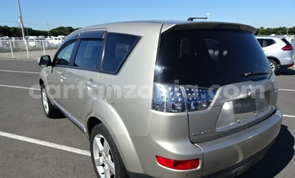 Nunua Imported Mitsubishi Outlander Beige Gari ndani ya Dar es Salaam nchini Dar es Salaam Nunua Imported Mitsubishi Outlander Beige Gari ndani ya Dar es Salaam nchini Dar es Salaam