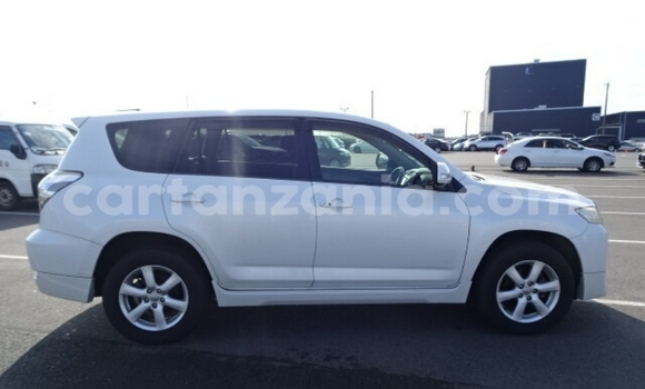 Buy Import Toyota Vanguard Other Car in Dar es Salaam in Dar es Salaam Buy Import Toyota Vanguard Other Car in Dar es Salaam in Dar es Salaam