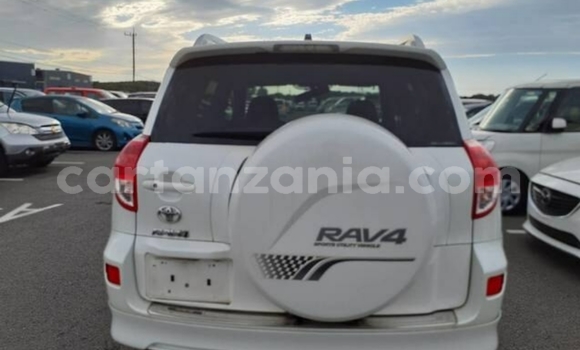 Nunua Imported Toyota RAV4 Nyekundu Gari ndani ya Dar es Salaam nchini Dar es Salaam Nunua Imported Toyota RAV4 Nyekundu Gari ndani ya Dar es Salaam nchini Dar es Salaam