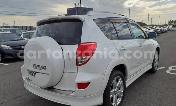 Nunua Imported Toyota RAV4 Nyekundu Gari ndani ya Dar es Salaam nchini Dar es Salaam Nunua Imported Toyota RAV4 Nyekundu Gari ndani ya Dar es Salaam nchini Dar es Salaam