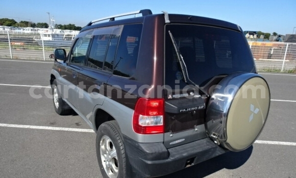 Nunua Imported Mitsubishi Pajero iO Brown Gari ndani ya Dar es Salaam nchini Dar es Salaam Nunua Imported Mitsubishi Pajero iO Brown Gari ndani ya Dar es Salaam nchini Dar es Salaam