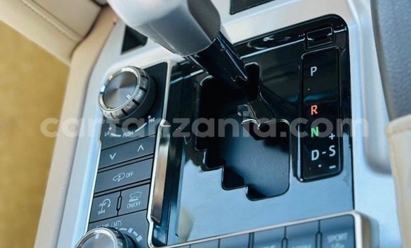 Buy Used Toyota Land Cruiser Black Car in Dar es Salaam in Dar es Salaam Buy Used Toyota Land Cruiser Black Car in Dar es Salaam in Dar es Salaam