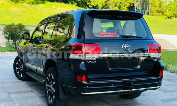 Buy Used Toyota Land Cruiser Black Car in Dar es Salaam in Dar es Salaam Buy Used Toyota Land Cruiser Black Car in Dar es Salaam in Dar es Salaam
