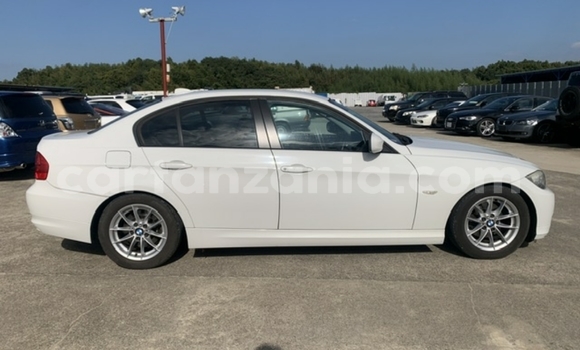 Nunua Imported BMW 3–Series Nyeupe Gari ndani ya Dar es Salaam nchini Dar es Salaam Nunua Imported BMW 3–Series Nyeupe Gari ndani ya Dar es Salaam nchini Dar es Salaam